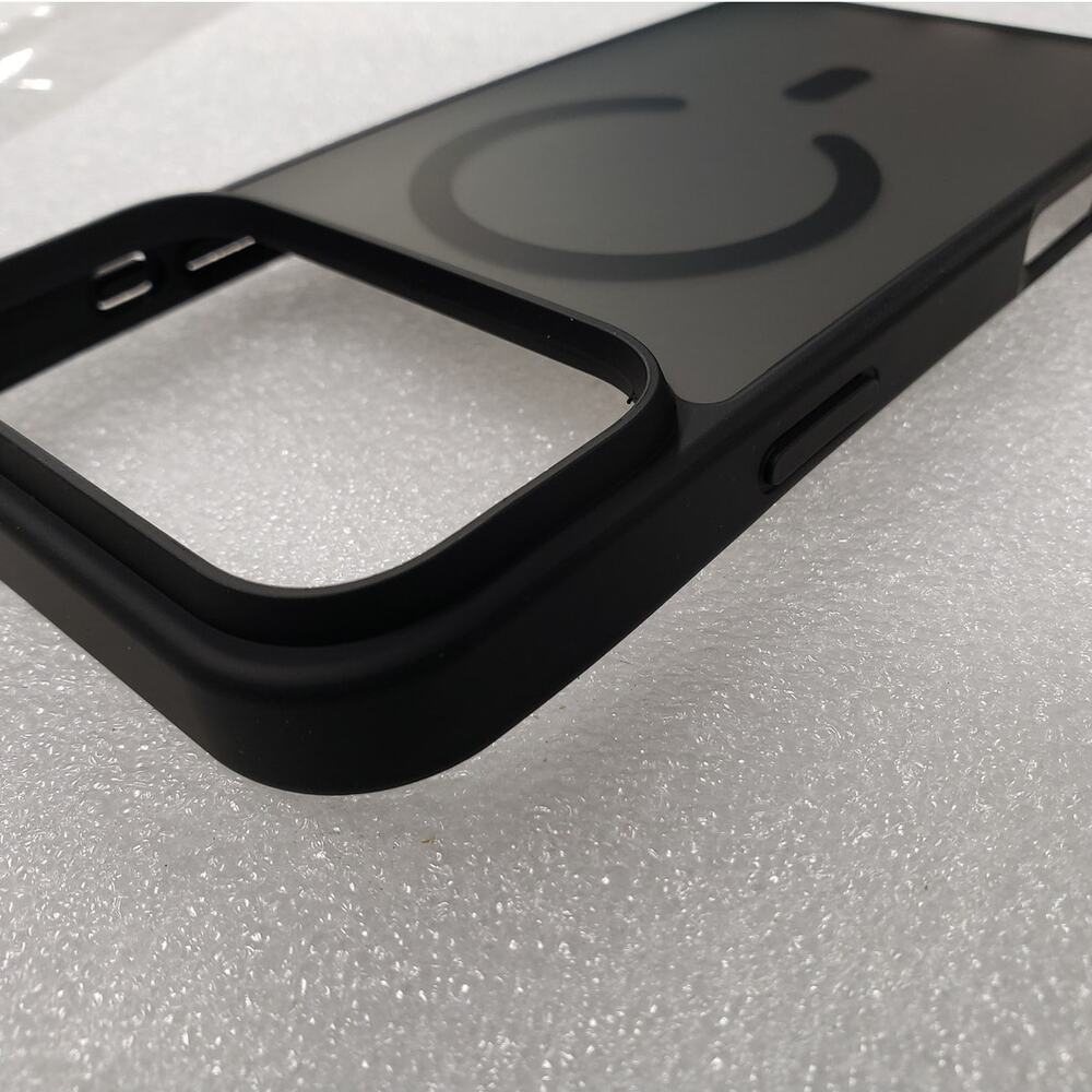 Supfine Magnetic Matte Case for iPhone 17 Pro Max - Black Translucent Cover
